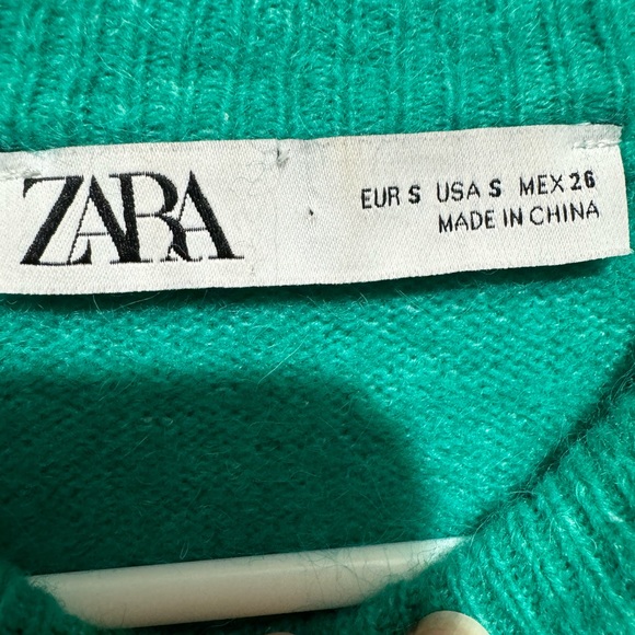 Zara sweater - Picture 2 of 2
